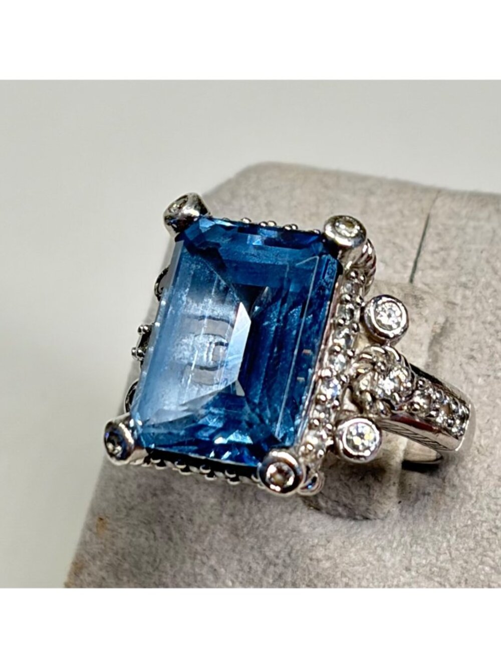 Ring Judith Ripka Sterling Silver Blue Topaz Ornate Cocktail Size 7.5